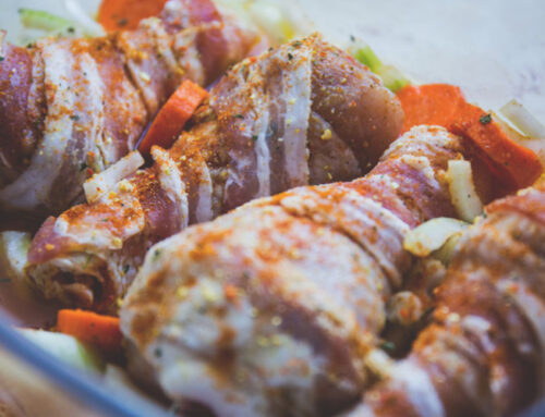 O bom e tradicional bacon na mesa